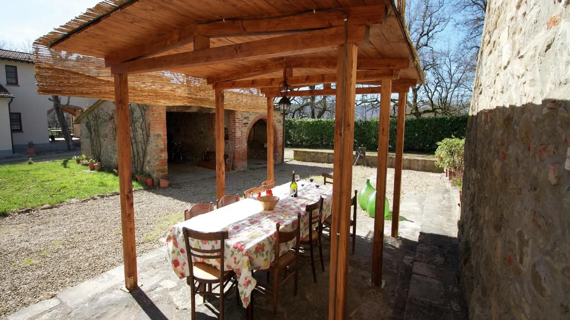 Authentic Holiday Home In Bucine With Swimming Pool Ambra Itálie
