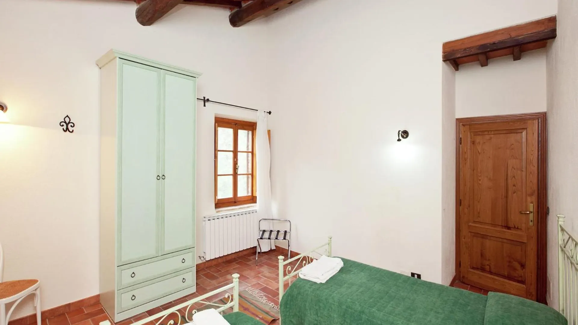 Authentic Holiday Home In Bucine With Swimming Pool Ambra