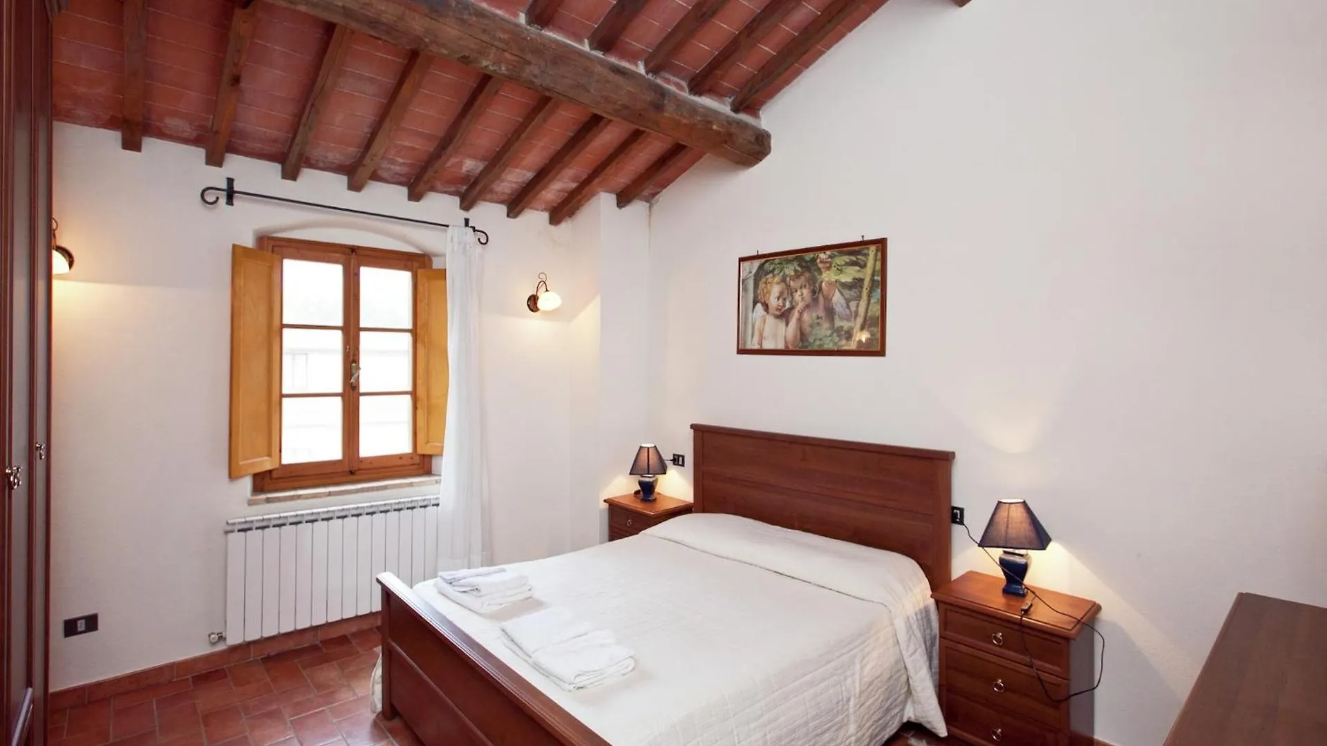 Authentic Holiday Home In Bucine With Swimming Pool Ambra