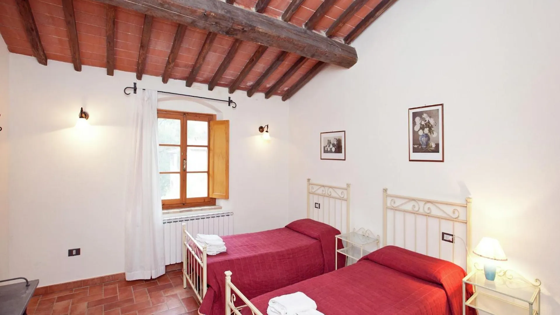 Authentic Holiday Home In Bucine With Swimming Pool Ambra