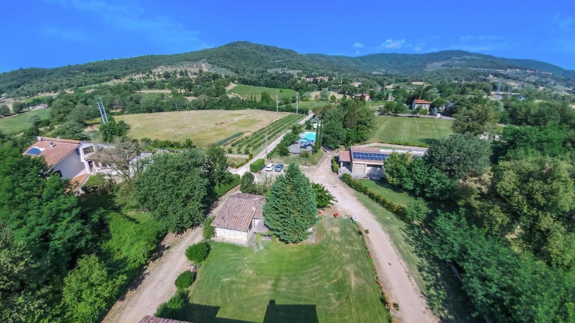 Authentic Holiday Home In Bucine With Swimming Pool Ambra